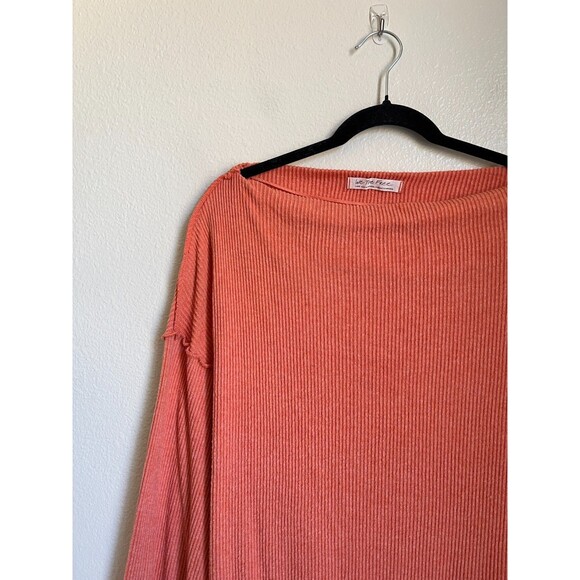 We The Free Main Squeeze Hacci Top in Salmon (Orange) Size LARGE - Picture 2 of 6